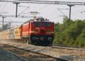 Indian Railways: ఇండియా- పాకిస్తాన్ యుద్ధం.. పర్యాటకుల తరలింపునకు స్పెషల్ ట్రైన్స్